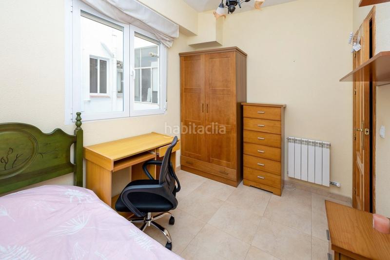 Foto 887d8e4c-a437-4c0b-a1f7-3ef121ca747e. Piso fantástico piso en pleno centro , ideal para vivir o invertir. en Granada
