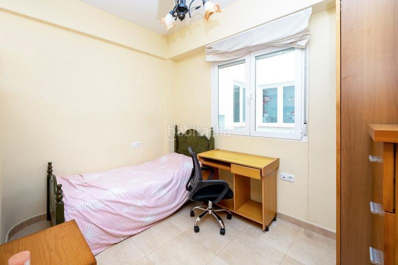 Foto b9763c48-359d-4c11-afb4-e2185554996d. Piso fantástico piso en pleno centro , ideal para vivir o invertir. en Granada