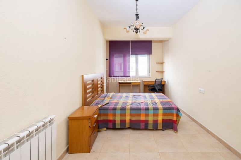 Foto ea1e9ee0-169c-4b59-b818-31c1079405f3. Piso fantástico piso en pleno centro , ideal para vivir o invertir. en Granada