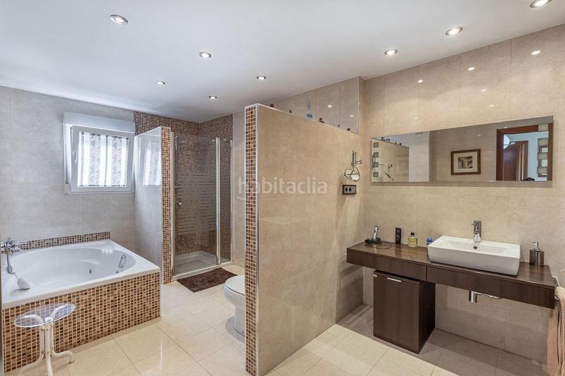 Foto dbf5da09-97fb-4cdb-8386-7c3e73be952d. Casa  adosada con piscina en Santa Fe