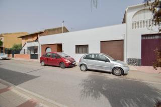 Bauernhof  Calle dr. gonzalez martinez, 18. Magnifica casa en chauchina