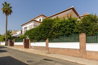 Xalet a Motril  ciudad. Gran casa en motril