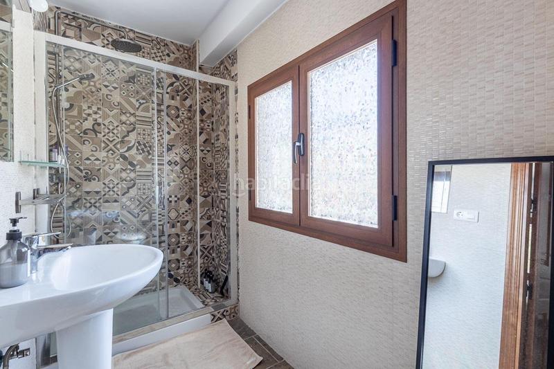 Foto 3236f198-ee53-4440-b3c2-15b329778429. Xalet amb piscina a Loja