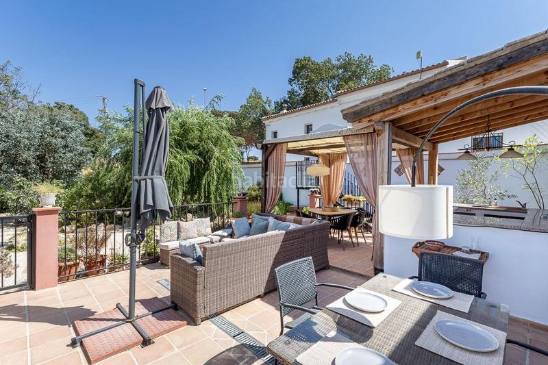 Foto 939a5599-4cf3-4d8c-a3d1-ef1aafcf4f04. Xalet amb piscina a Loja