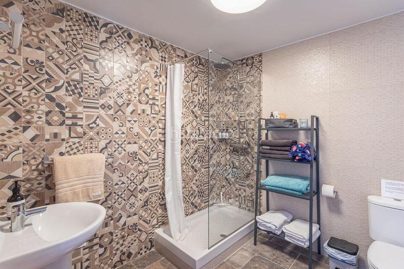 Foto a9649662-0bba-4dd7-b77f-8babb0a7aec2. Xalet amb piscina a Loja