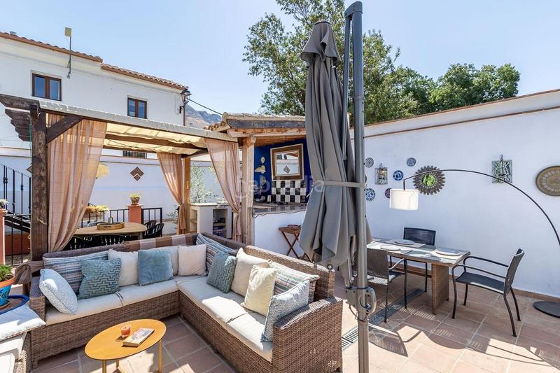 Foto da0bce64-b91f-4780-9023-27604228b50a. Xalet amb piscina a Loja