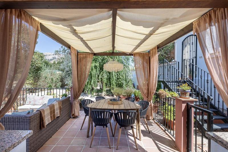 Foto f1fc289c-c09a-446b-9d59-147e301f11fa. Xalet amb piscina a Loja