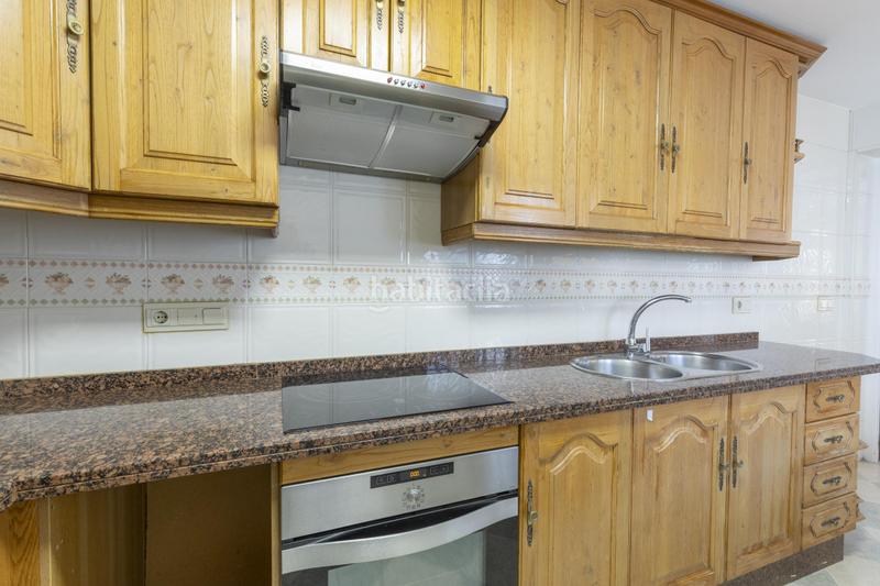 Foto 1a2a0756-6751-4a9b-bcb7-40b0b8fd19df. Maison jumelée dans La Zubia Ciudad Zubia (La)