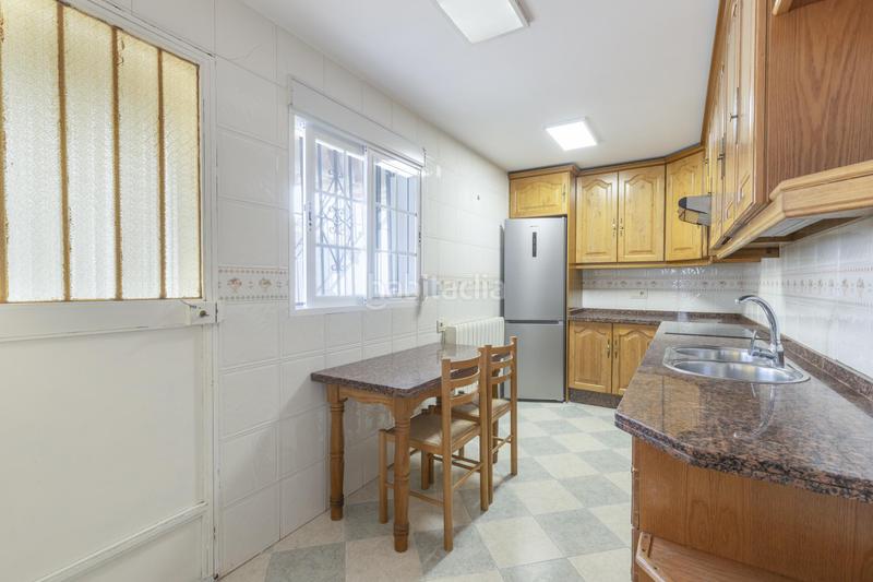 Foto 4a2d49b0-46d3-4e8c-bc5f-6c65ae7b8d7c. Maison jumelée dans La Zubia Ciudad Zubia (La)