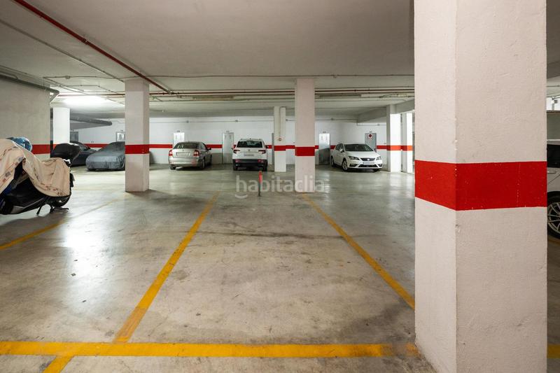 Foto a6a9a8b1-7dc1-4655-8b11-6af4e32e464c. Aparcament cotxe a Atarfe