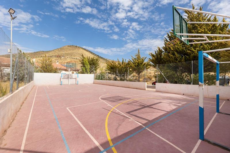 Foto cf968dad-5712-4e17-bada-3dd9f0005f8c. Pis amb aparcament a Cenes de la Vega