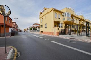 Casa adossada  Cam. de churriana, 4, casa 33. Magnifica casa  en armilla