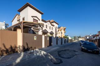 Maison jumelée  Calle menorca. Casa pareada en ogijares tu nuevo hogar espera por ti descubre e