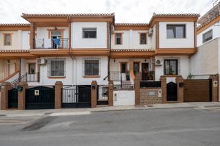 Maison jumelée  Calle calle de pedro antonio alarcón, 57. Oportunidad!!  maravillosa casa adosada en las gabias 3dorm, 2 b