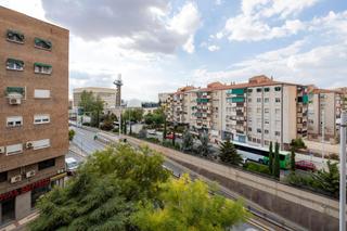 Pis  Avenida de barcelona. Magnifica vivienda junto al camino de ronda y frente al parque d