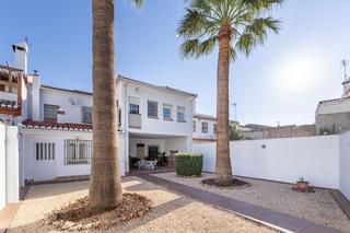 Haus  Calle del hierro. Casa con gran patio en las gabias