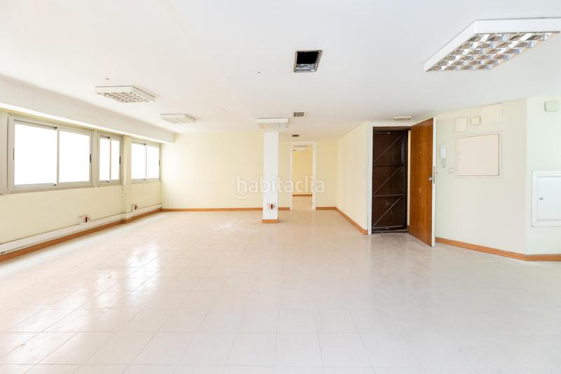 Foto 1aedd4b2-f719-4190-9950-537208782acf. Oficina a San Matías - Realejo Granada