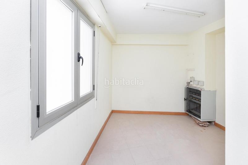 Foto baea27d7-f5a4-4022-8f4e-70bd278ef916. Oficina a San Matías - Realejo Granada