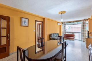 Pis a Barrio de Zaidín. Piso de 3 dormitorios en el zaidin