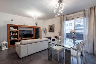 Pis a Carretera de Granada-La Alcazaba. Magnífico piso en alhendín