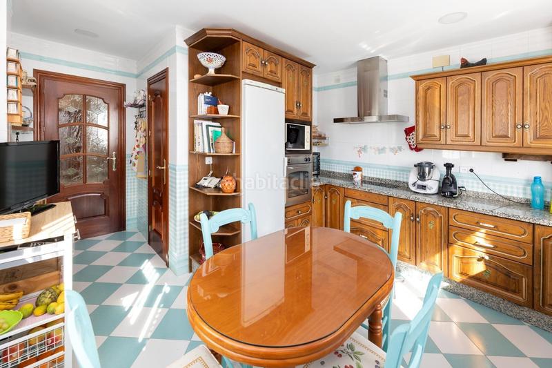 Foto 2fbf433b-5a61-4b6e-9dd3-0c57d2e24e52. Chalet avec chauffage parking dans San Francisco - El Chorrillo Gabias (Las)