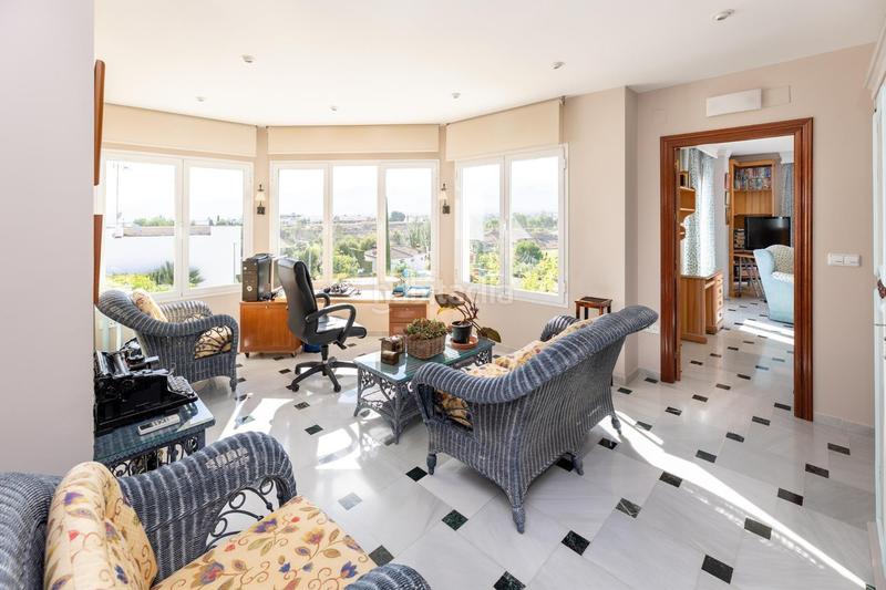 Foto f94f665b-5e5c-4ee9-b354-f368aacf472f. Chalet avec chauffage parking dans San Francisco - El Chorrillo Gabias (Las)