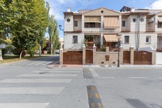Casa adossada  Calle de luis buñuel 16. Oportunidad única en la mejor zona de maracena!