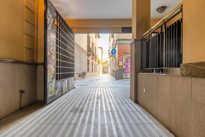 Foto 42a3371c-0db0-4100-a6da-b012d39a65c1. Appartamento con riscaldamento parcheggio in Centro - Sagrario Granada