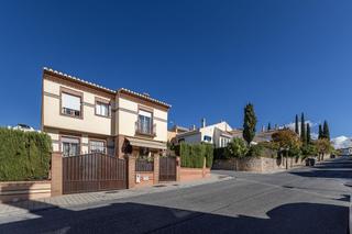 Haus in Huétor Vega. Chalet independiente en huetor vega