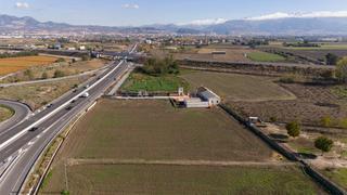 Masia  18320. Cortijo grande más finca de 27000 metros