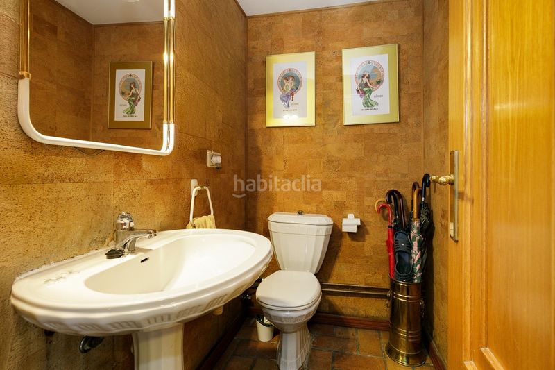 Foto 19758acd-4969-4403-92c8-5ea5fb751284. Chalet  independiente con jardín y piscina vistas a sierra nevada en Granada