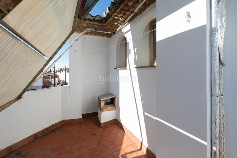 Foto 2071c384-76be-457e-8a28-375d1dc2c0db. Chalet  independiente con jardín y piscina vistas a sierra nevada en Granada