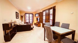 Rent Flat in Centro - Sagrario. Luz, diseño y ubicación privilegiada en el centro de granada