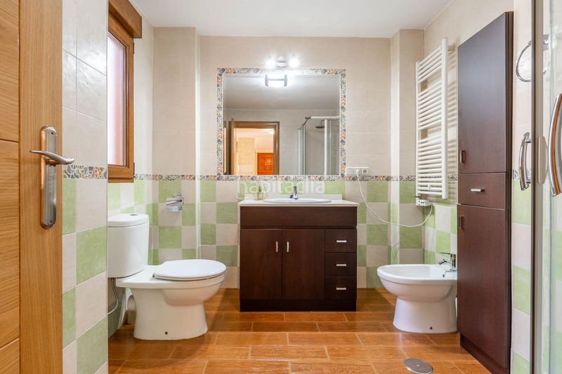 Foto d1f41d08-4d09-4130-82b4-63e63d18dd80. Casa amb aparcament a Peligros