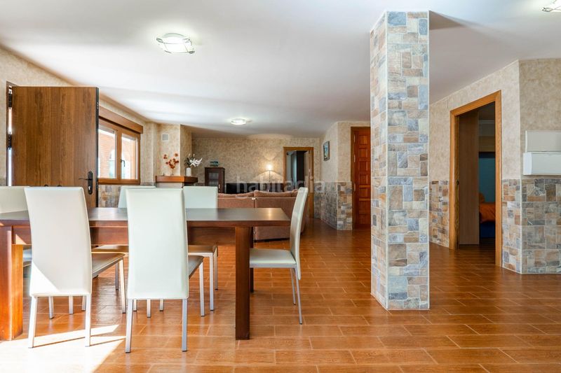 Foto e891a1d5-5837-4eb7-92f5-aeb98f41b405. Casa amb aparcament a Peligros