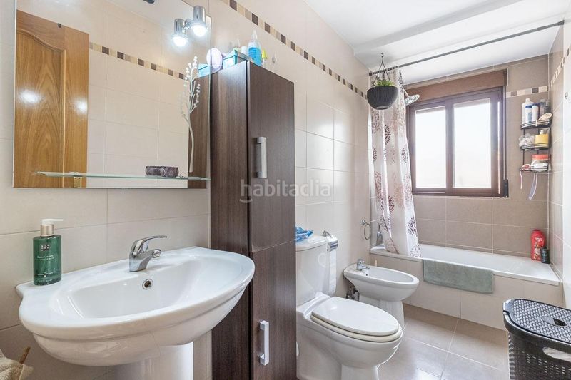 Foto 9961ab35-36f0-4550-8cc5-1f5004d34dd0. Àtic amb aparcament a Barrio de la Vega Monachil