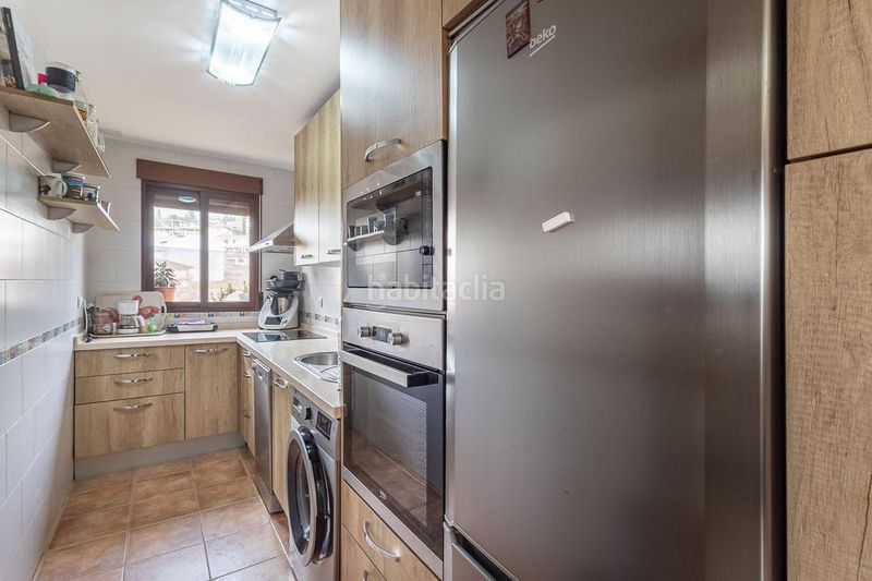 Foto c13598b9-c673-44f4-b9b0-d31e8e7b1399. Àtic amb aparcament a Barrio de la Vega Monachil