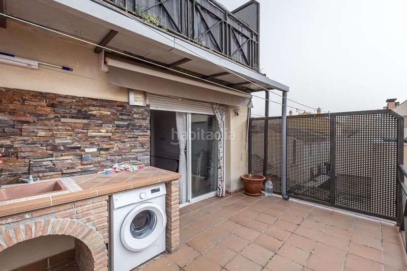 Foto b9d3d8ee-8158-4566-9a55-9515c9f1a45c. Pis amb aparcament a Barrio de la Vega Monachil
