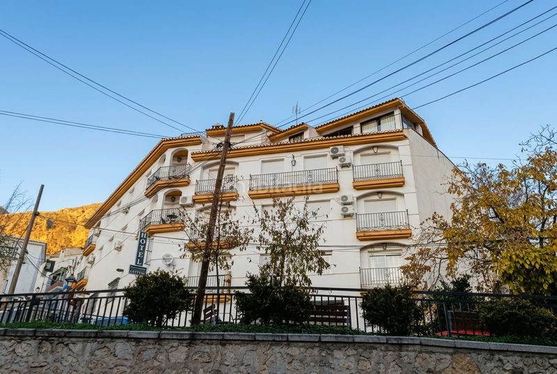 Foto 049c47f7-a64c-429d-a9ca-c8e5f4ef8c46. Edifici a Güéjar Sierra