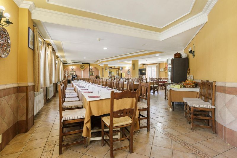 Foto 325f2efb-f7ea-4d91-a509-b66ba9fb582f. Edifici a Güéjar Sierra