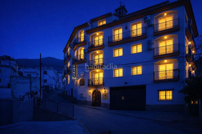 Foto 4b5fec0b-c8fb-44fd-bc4b-03150fdc169f. Edifici a Güéjar Sierra