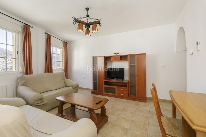 Foto 655fd125-eef5-4aa1-8f3f-e6eec2428d6e. Edifici a Güéjar Sierra