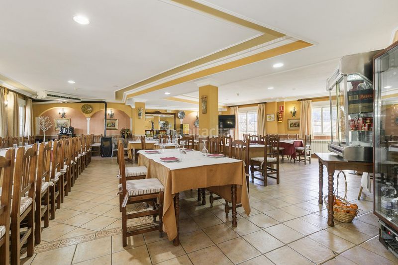 Foto f392e547-d558-4663-9087-3d17efb918f1. Edifici a Güéjar Sierra