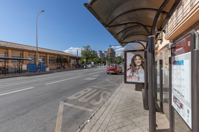 Foto f4d728b4-5346-46e0-86a4-1c7a12e85c75. Pis amb calefacció a Centro - Sagrario Granada