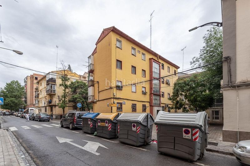 Foto ec385135-12d0-47bf-bf98-033311172667. Pis a Barrio de Zaidín Granada