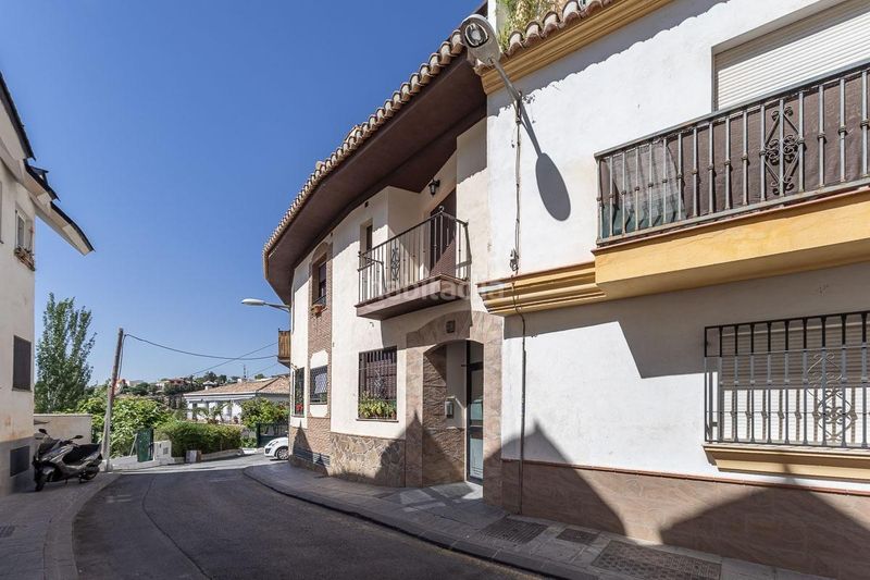 Foto cc45673f-282d-4b03-af88-049470eaffc8. Pis a calle del molinillo 28 a Barrio de la Vega Monachil