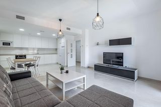 Appartement  Calle vilchez camarero 8. Magnífico piso con piscina y garaje en albolote