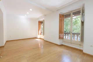 Appartamento  Calle gran via de colon. Piso en edificio histórico en gran vía de colón elegancia, repre
