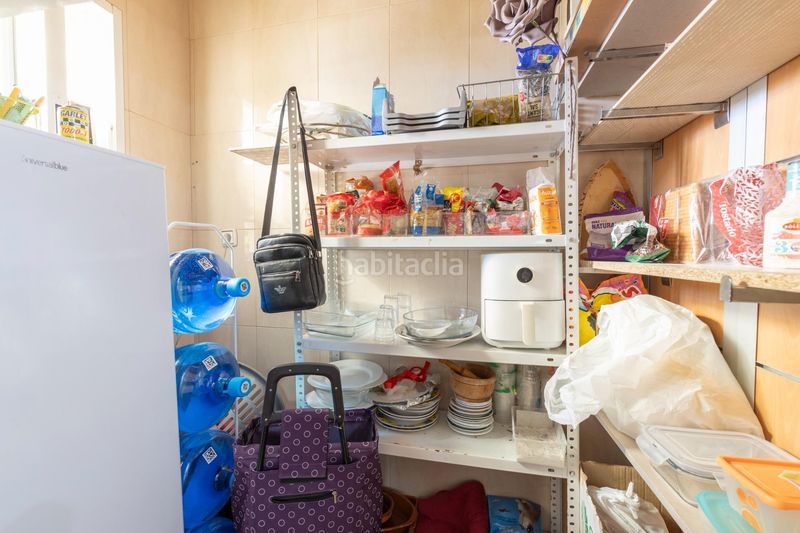 Foto b4a0b560-8414-49e0-b54d-e83766440196. Casa amb calefacció aparcament a Láchar