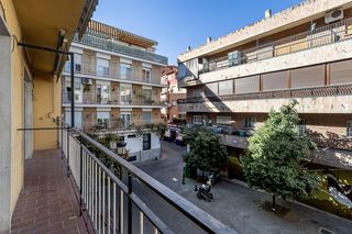 Pis a San Matías - Realejo. Piso en placeta lavadero, en pleno centro de granada